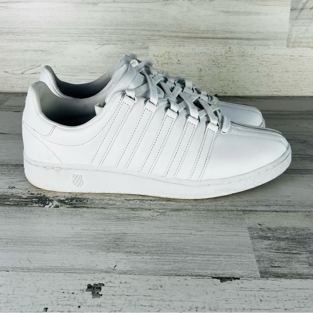 K-Swiss Men’s Classic VN Sneaker 5 Stripe Size 11.5 K Swiss Logo On Tongue